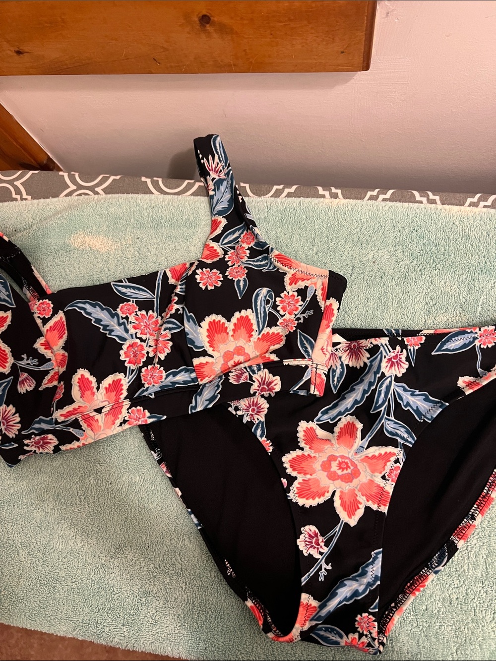 Old navy black pink floral bikini